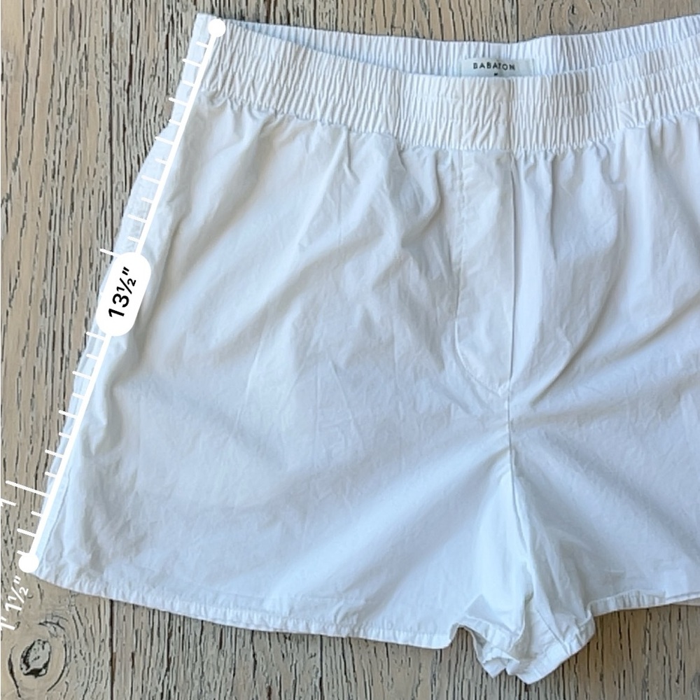 White BABATON Women's Shorts from Aritzia Size M - Picture 5 of 5